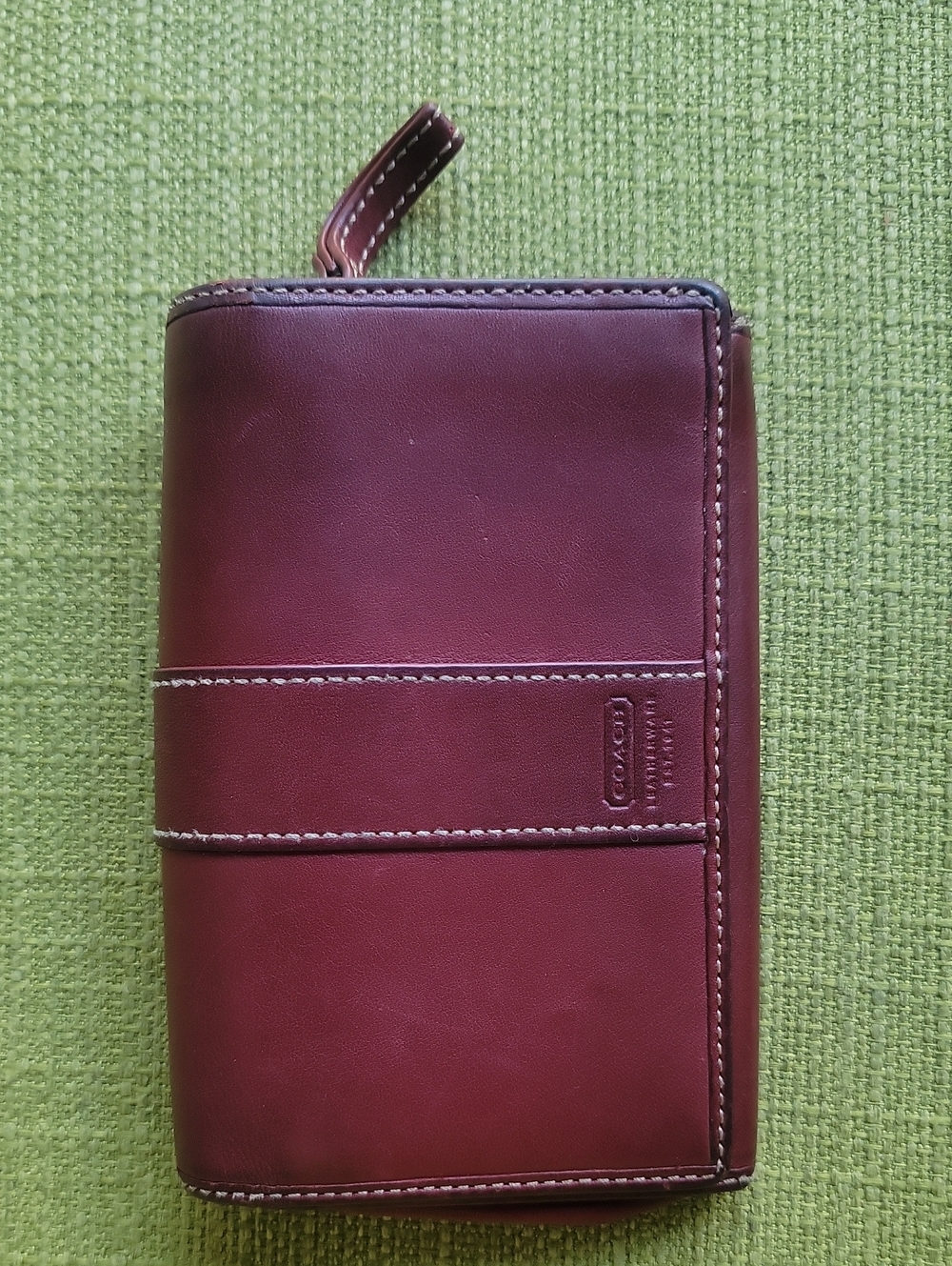 Coach Hamptons Ox Blood Red Vintage Bi-fold Wallet